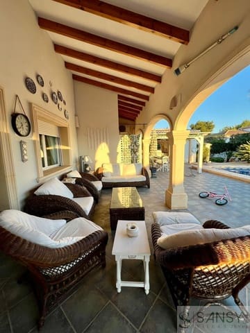 3 bedroom Villa for sale in La Granadella  - Costa Nova, Javea / Xàbia with pool - € 795,000 (Ref: 9254498)