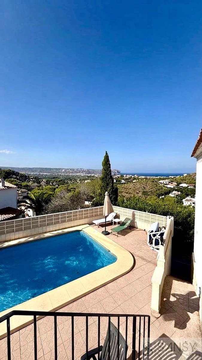 3 Zimmer Villa zu verkaufen in Javea / Xabia mit Pool Garage - 690.000 € (Ref: 9279876)