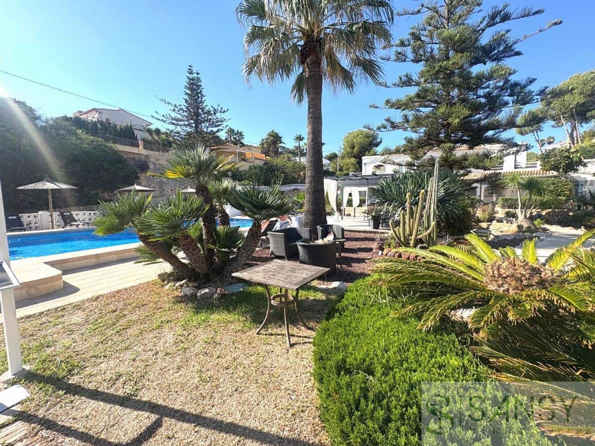 12 soveværelse Hotel til salg i Moraira med swimmingpool garage - € 5.500.000 (Ref: 9280942)