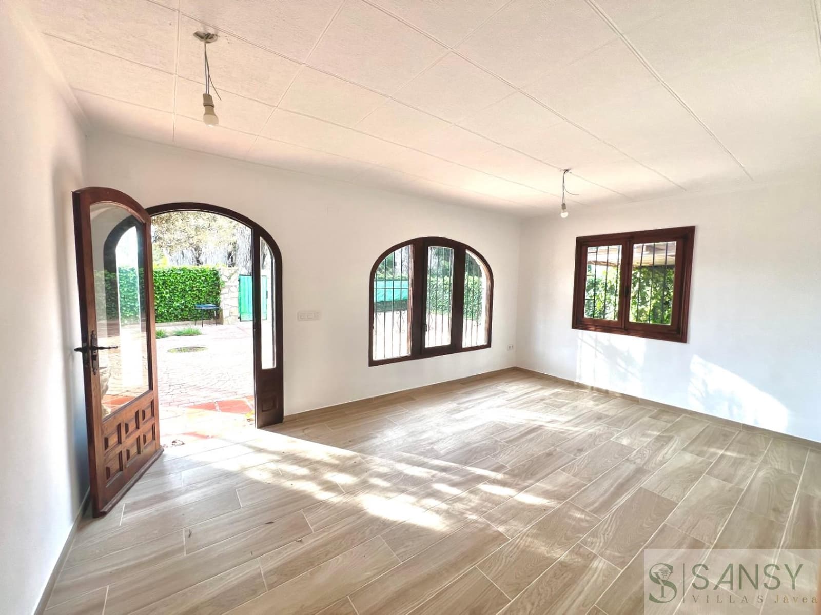 4 soveværelse Villa til salg i Arenal med garage - € 519.000 (Ref: 9306195)