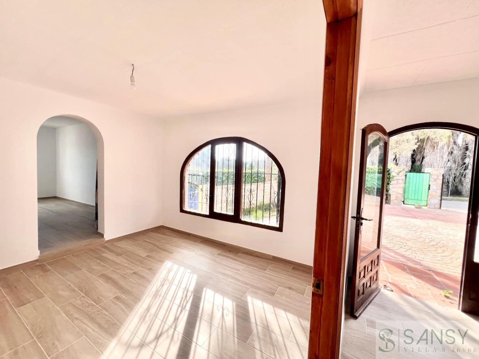 4 soveværelse Villa til salg i Arenal med garage - € 519.000 (Ref: 9306195)