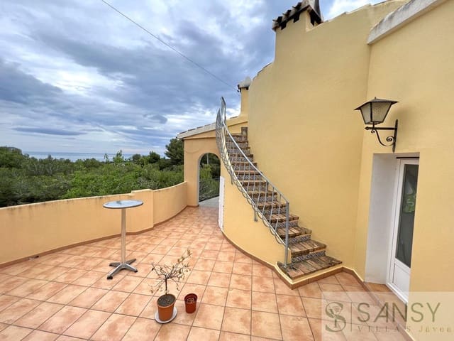 4 slaapkamer Villa te koop in Centro ciudad, Javea / Xàbia met zwembad garage - € 875.000 (Ref: 9306199)