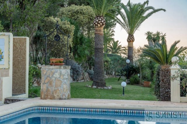 3 slaapkamer Villa te koop in Centro ciudad, Javea / Xàbia met zwembad garage - € 1.095.000 (Ref: 9306201)