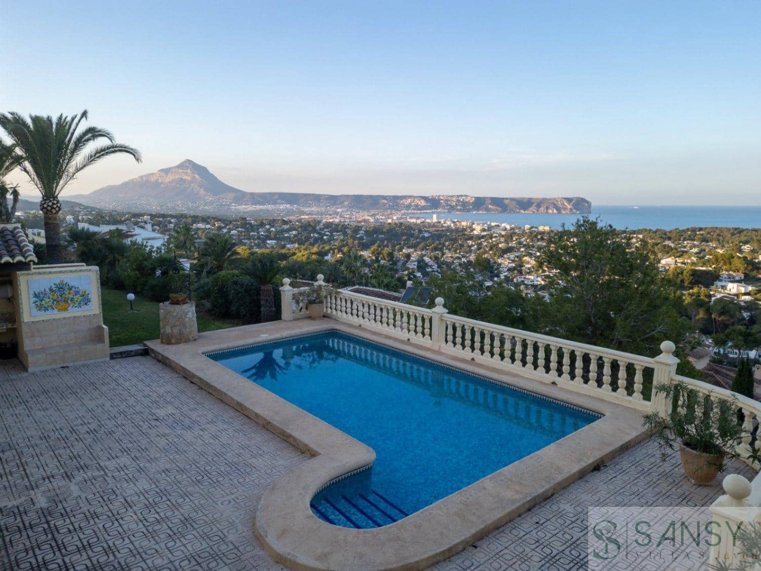 3 soverom Villa til salgs i Javea / Xabia med svømmebasseng garasje - € 1 095 000 (Ref: 9306201)