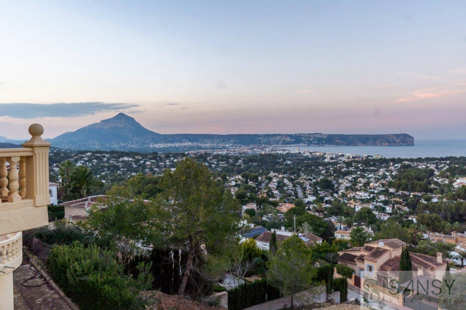 3 soverom Villa til salgs i Javea / Xabia med svømmebasseng garasje - € 1 095 000 (Ref: 9306201)