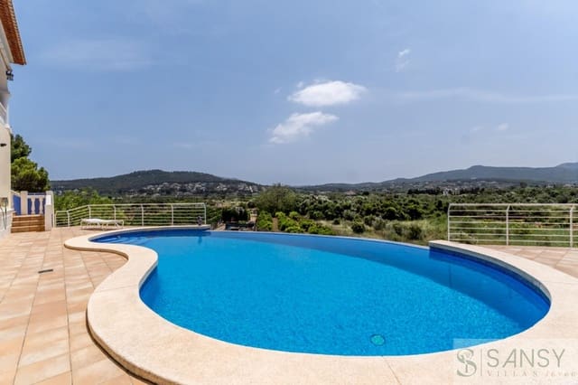 4 slaapkamer Villa te koop in Centro ciudad, Javea / Xàbia met zwembad garage - € 849.000 (Ref: 9306202)