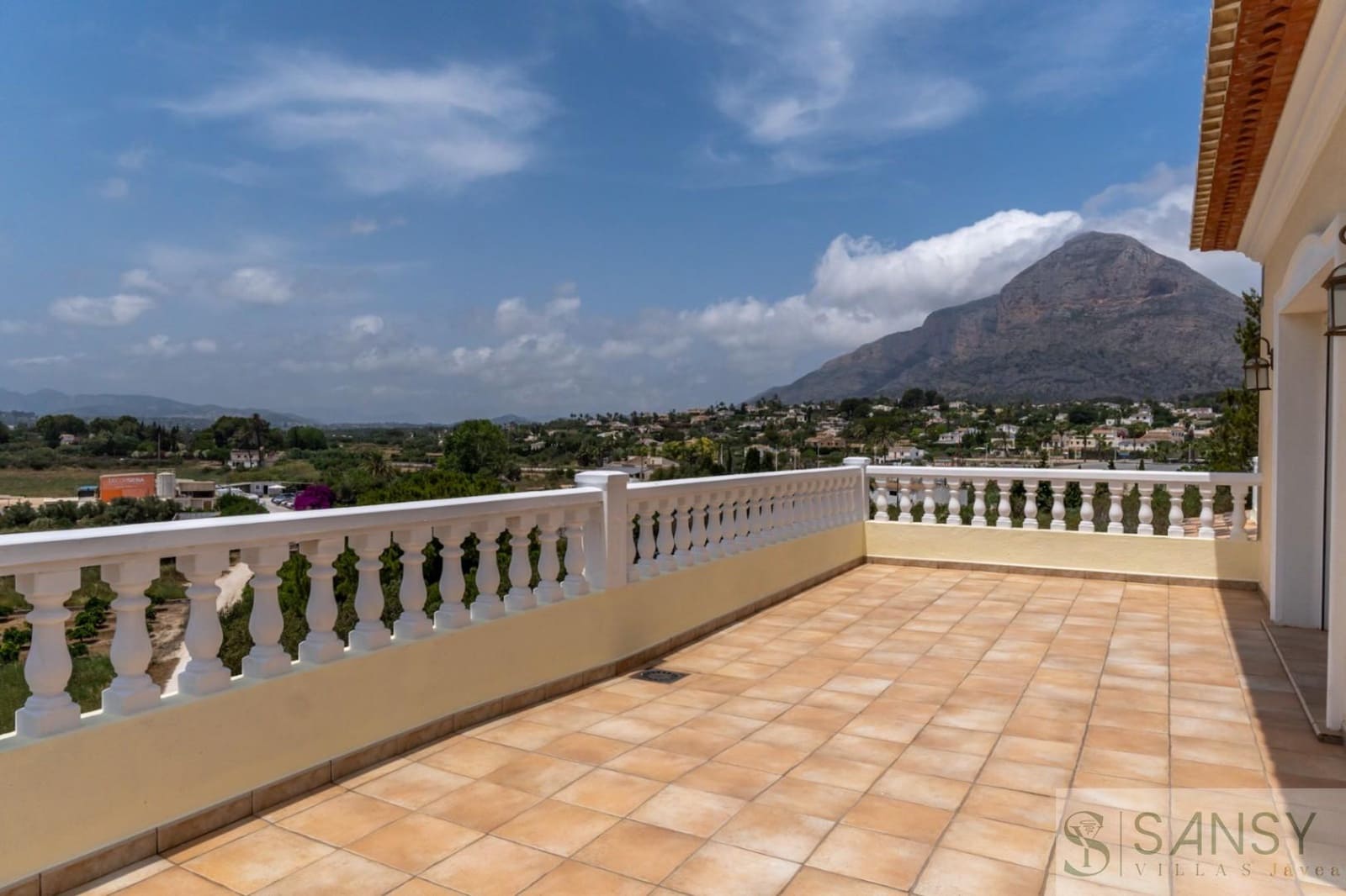 4 slaapkamer Villa te koop in Javea / Xabia met zwembad garage - € 849.000 (Ref: 9306202)