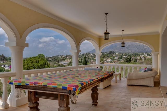 4 slaapkamer Villa te koop in Centro ciudad, Javea / Xàbia met zwembad garage - € 849.000 (Ref: 9306202)