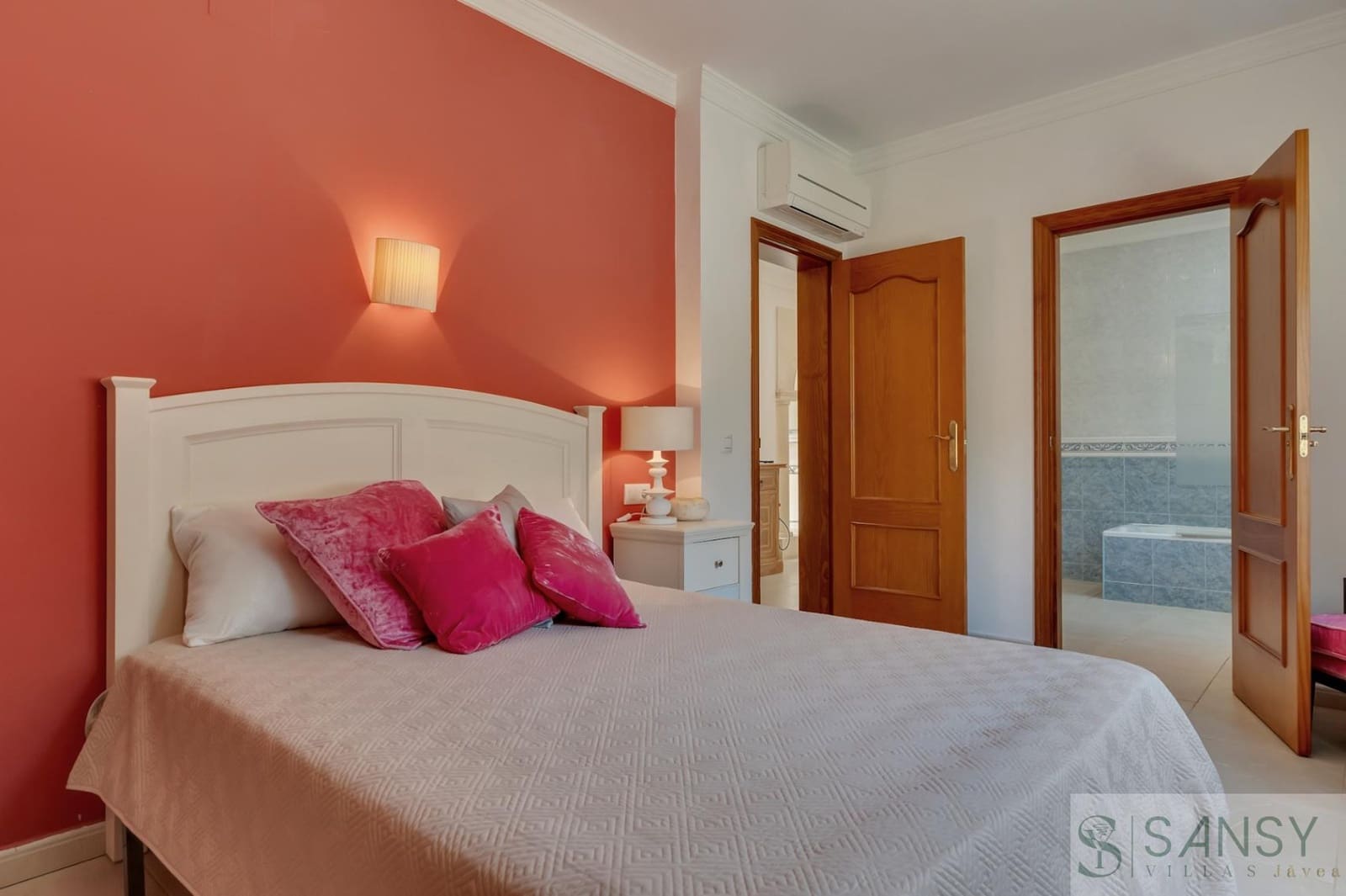 4 slaapkamer Villa te koop in Javea / Xabia met zwembad garage - € 849.000 (Ref: 9306202)