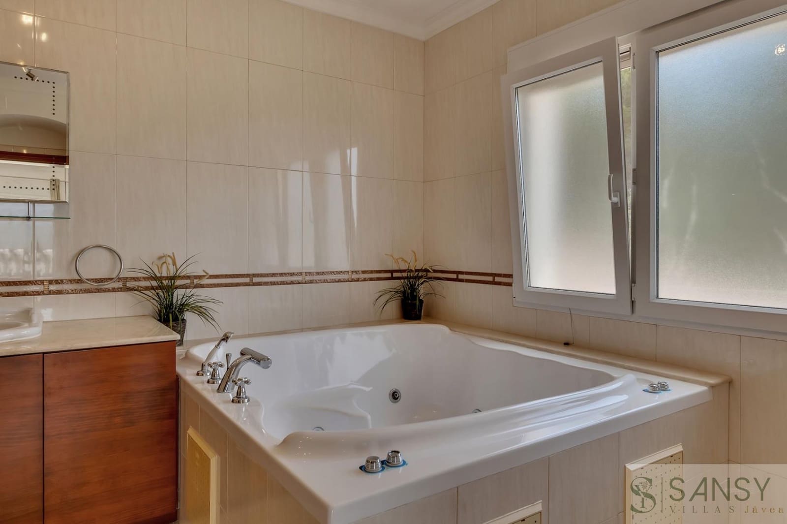 4 slaapkamer Villa te koop in Javea / Xabia met zwembad garage - € 849.000 (Ref: 9306202)