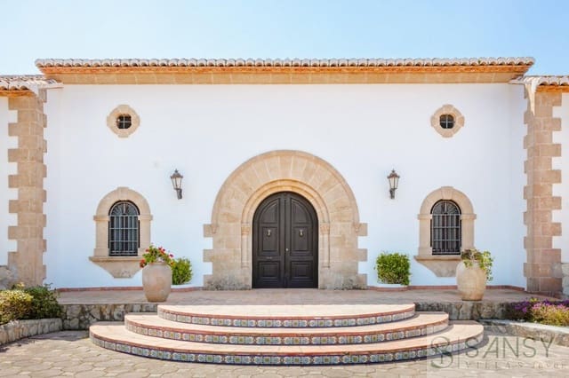 13 Zimmer Villa zu verkaufen in Centro ciudad, Javea / Xàbia mit Pool Garage - 3.450.000 € (Ref: 9306203)