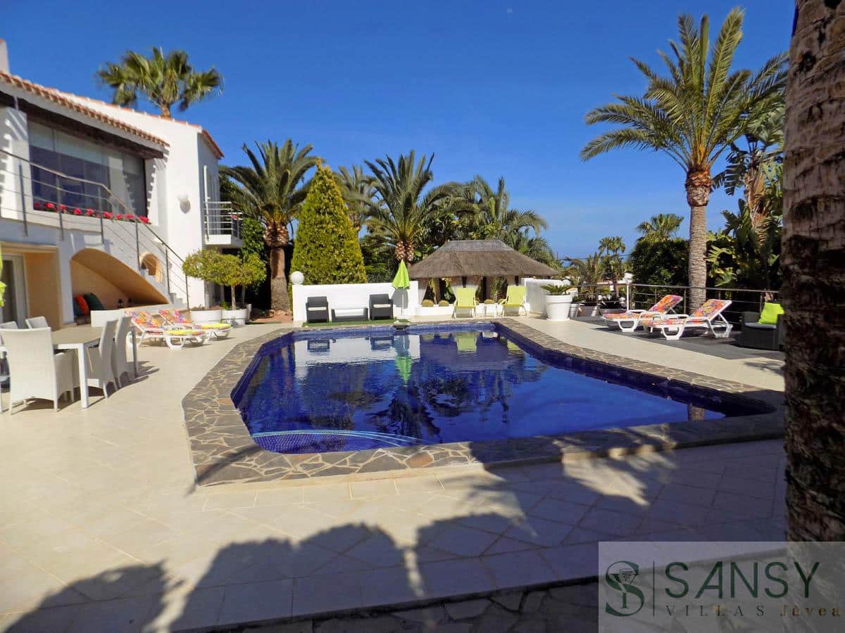 4 bedroom Villa for sale in Teulada-Moraira with pool garage - € 1,500,000 (Ref: 9306208)
