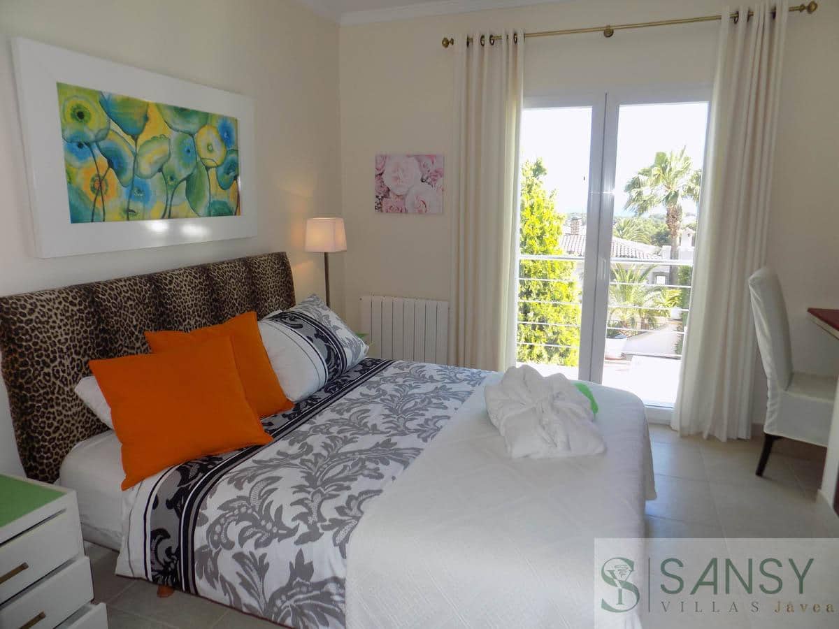 4 bedroom Villa for sale in Teulada-Moraira with pool garage - € 1,500,000 (Ref: 9306208)