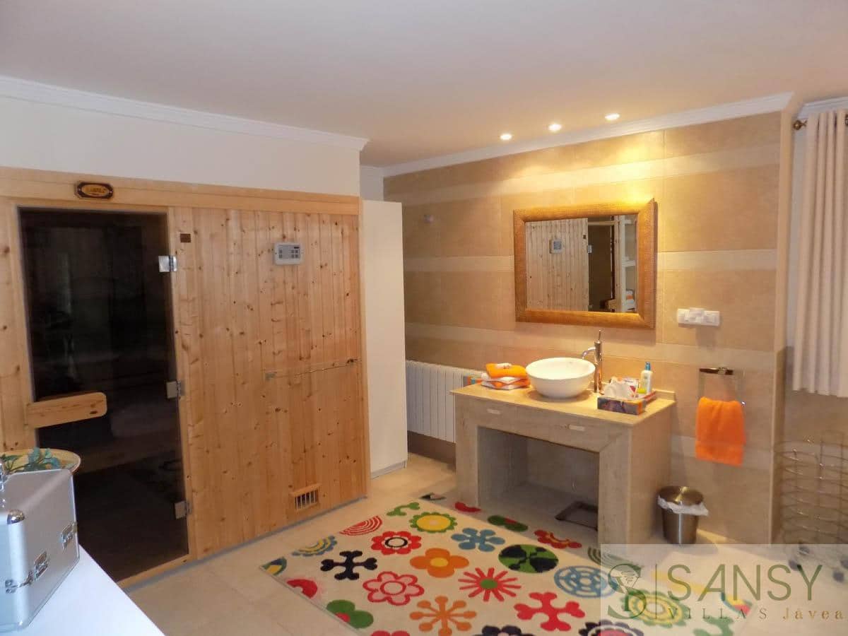 4 bedroom Villa for sale in Teulada-Moraira with pool garage - € 1,500,000 (Ref: 9306208)