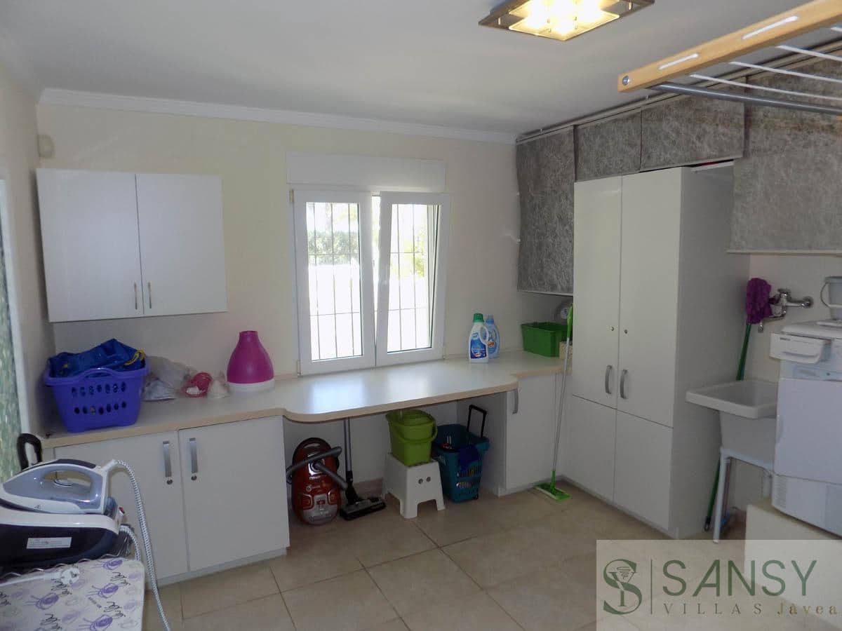 4 bedroom Villa for sale in Teulada-Moraira with pool garage - € 1,500,000 (Ref: 9306208)