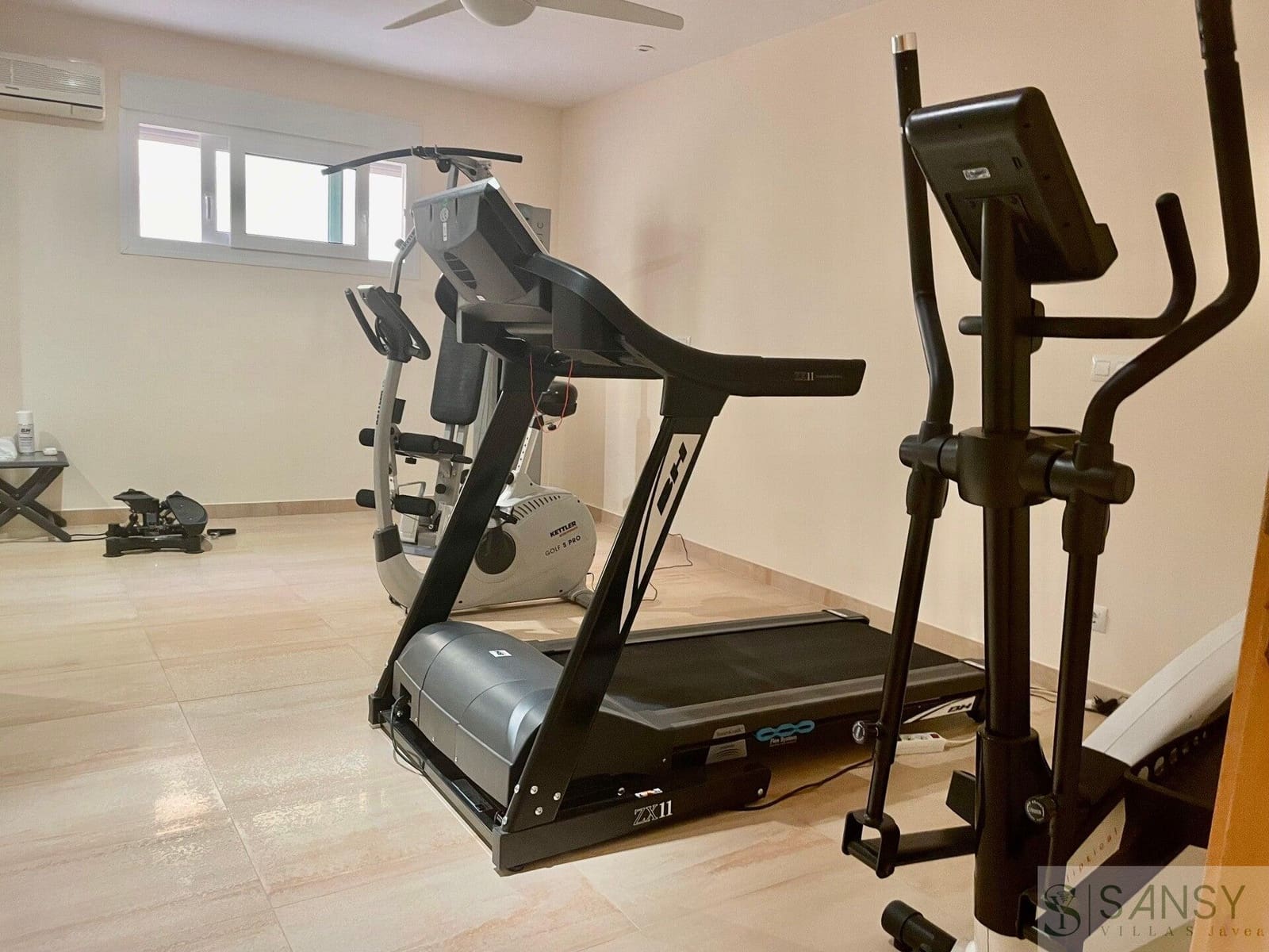 7 soveværelse Villa til salg i Javea / Xabia med swimmingpool garage - € 1.500.000 (Ref: 9306211)