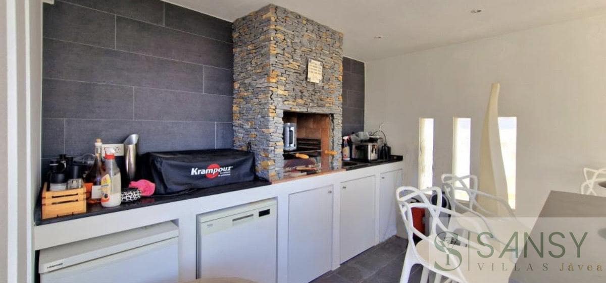 Chalet de 4 habitaciones en Teulada-Moraira en venta con piscina garaje - 1.495.000 € (Ref: 9306213)