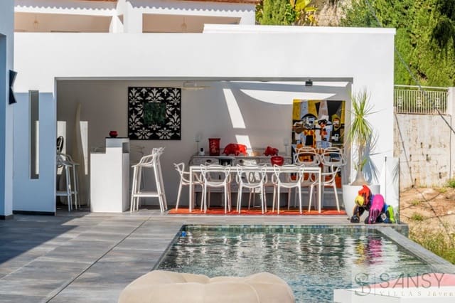 Chalet de 4 habitaciones en Moraira, Teulada-Moraira en venta con piscina garaje - 1.495.000 € (Ref: 9306213)