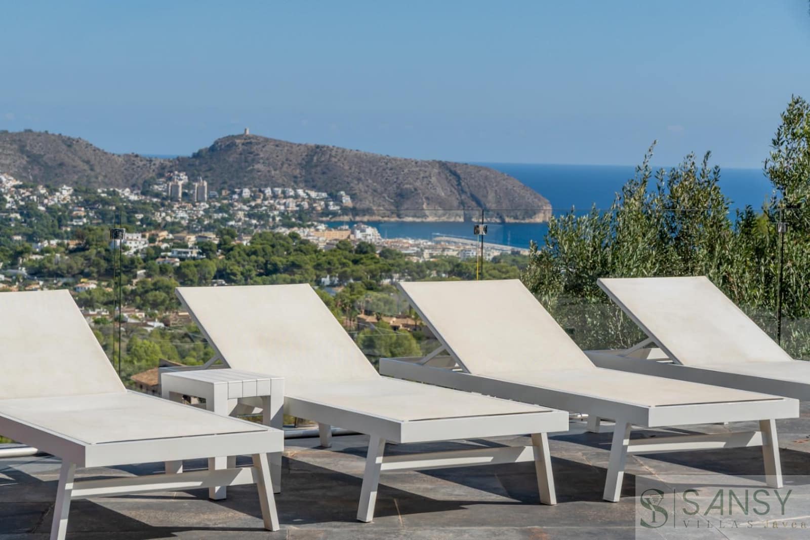 Chalet de 4 habitaciones en Teulada-Moraira en venta con piscina garaje - 1.495.000 € (Ref: 9306213)