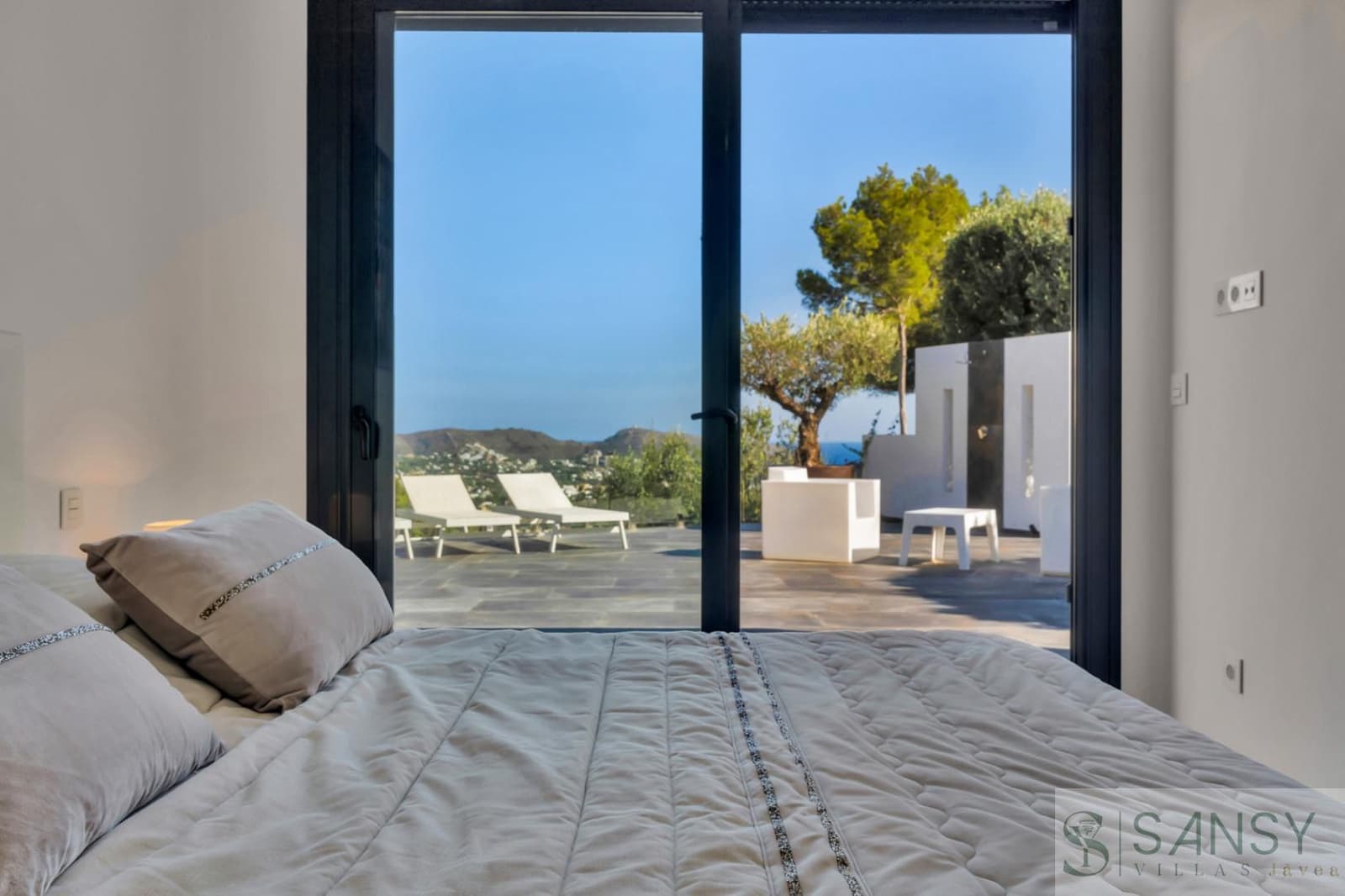 Chalet de 4 habitaciones en Teulada-Moraira en venta con piscina garaje - 1.495.000 € (Ref: 9306213)