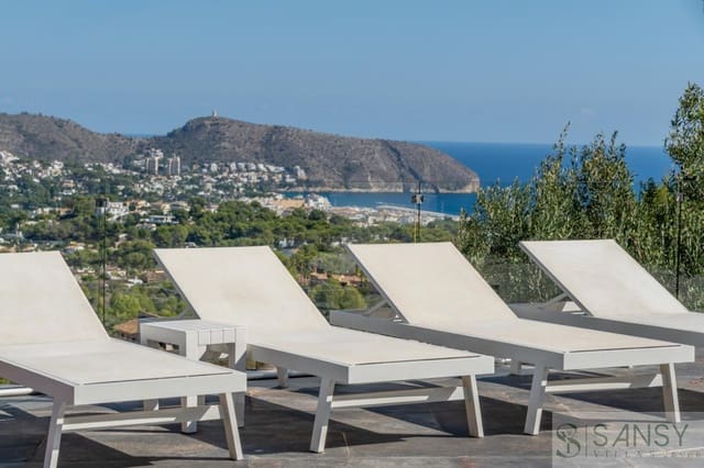 Chalet de 4 habitaciones en Moraira, Teulada-Moraira en venta con piscina garaje - 1.495.000 € (Ref: 9306213)