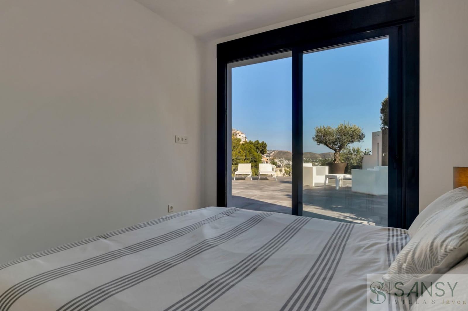 Chalet de 4 habitaciones en Teulada-Moraira en venta con piscina garaje - 1.495.000 € (Ref: 9306213)