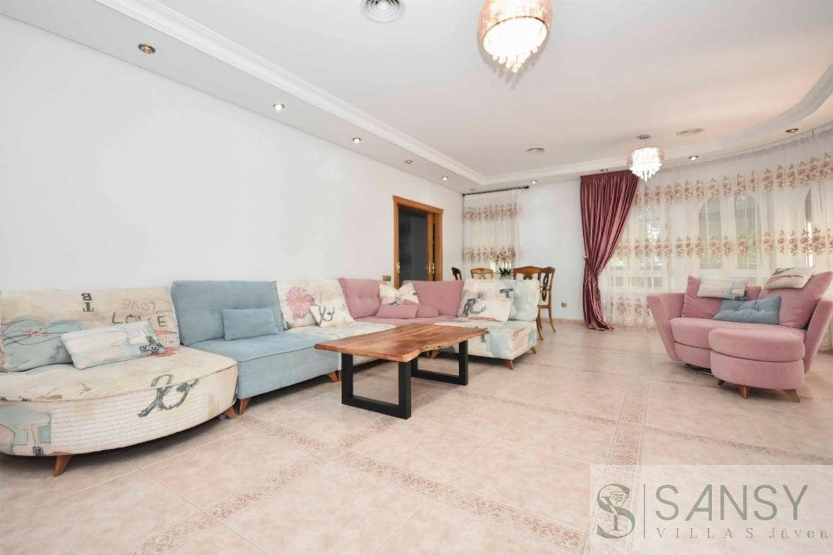 7 bedroom Villa for sale in Callosa de Segura with pool garage - € 530,000 (Ref: 9329939)