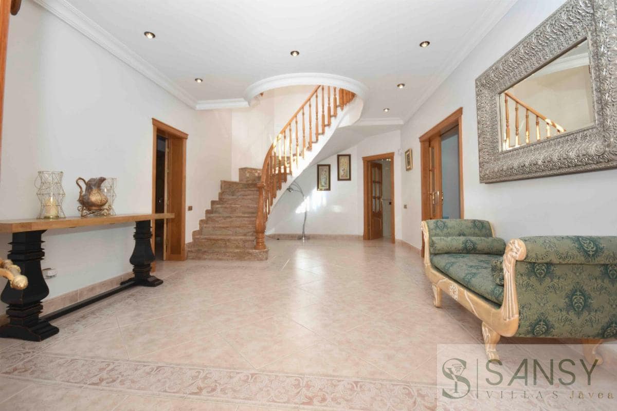 7 bedroom Villa for sale in Callosa de Segura with pool garage - € 530,000 (Ref: 9329939)