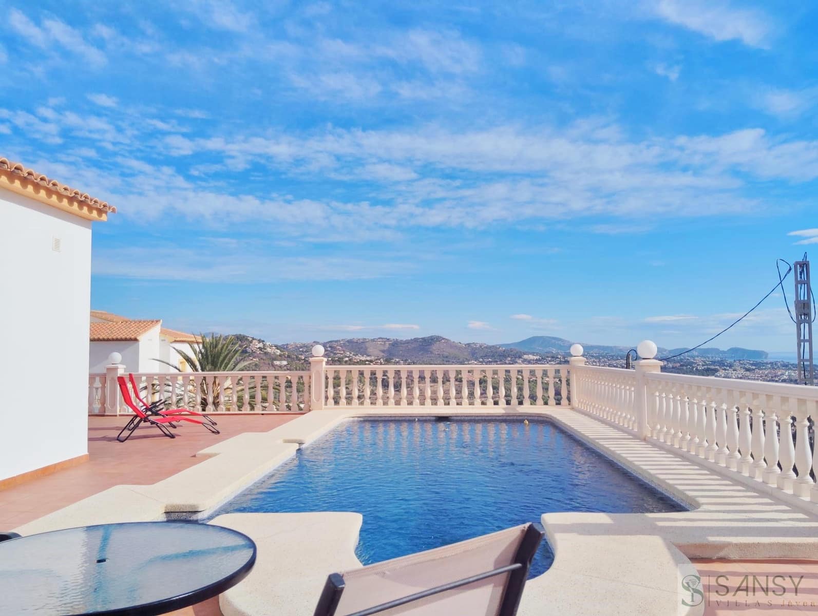 4 sypialnia Willa na sprzedaż w Calpe / Calp z basenem garażem - 716 000 € (Ref: 9346600)