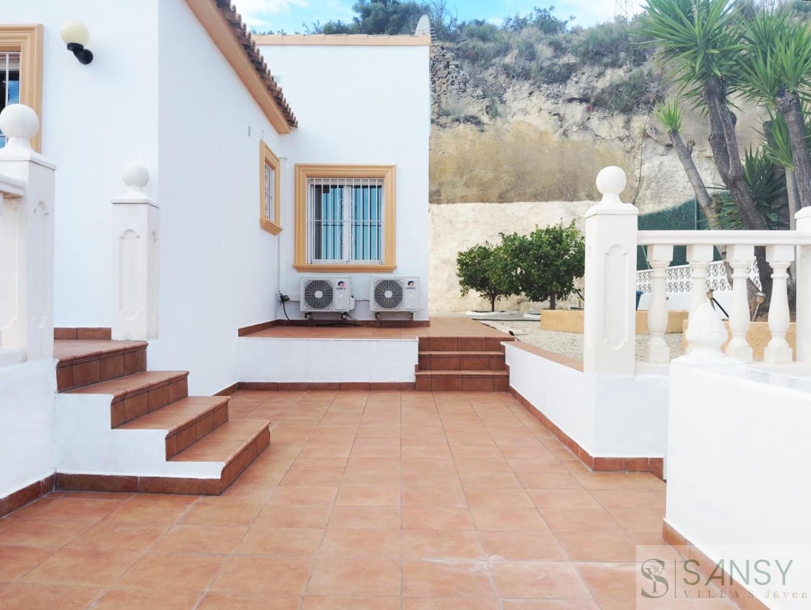 4 sypialnia Willa na sprzedaż w Calpe / Calp z basenem garażem - 716 000 € (Ref: 9346600)