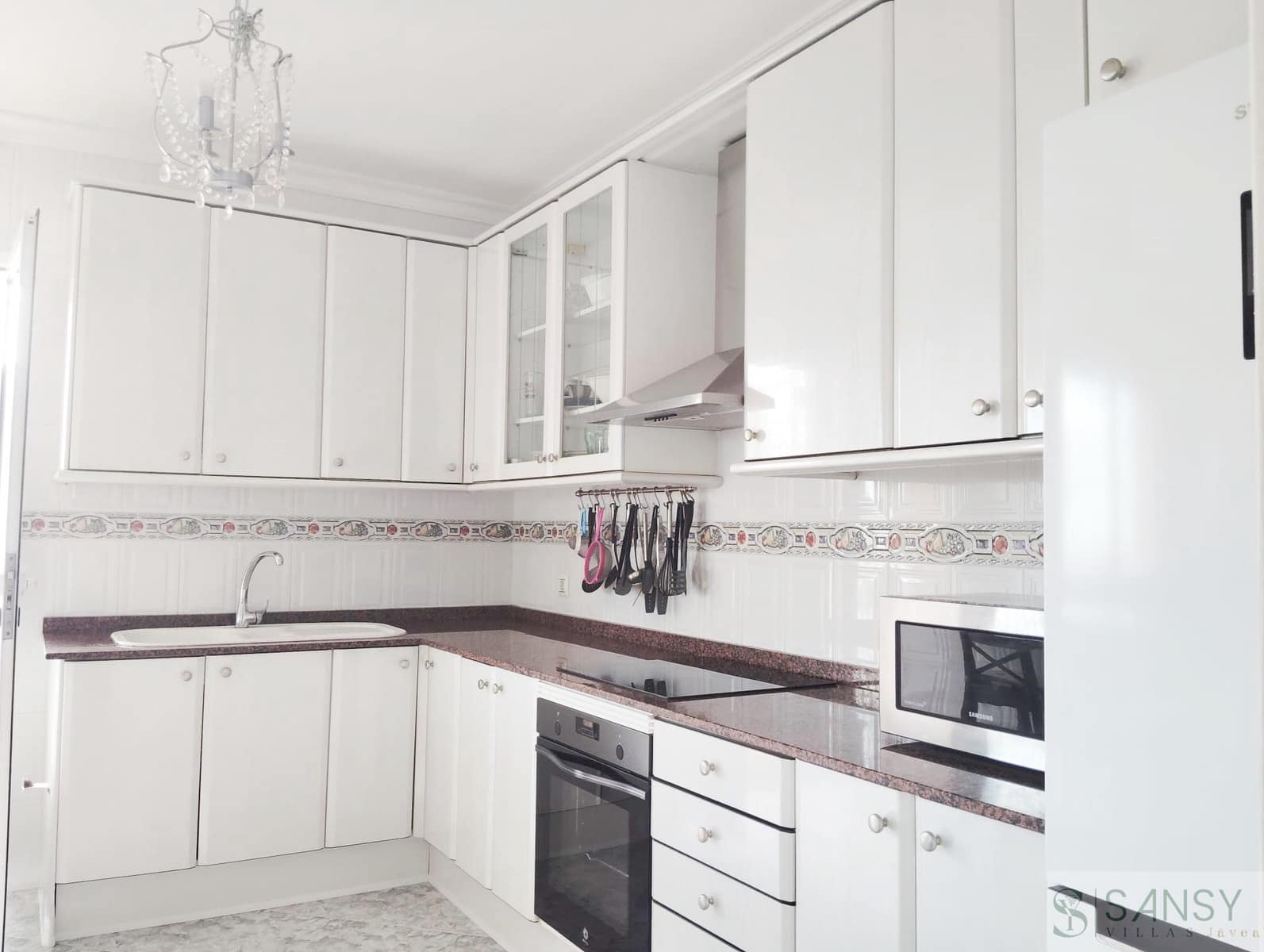 4 sypialnia Willa na sprzedaż w Calpe / Calp z basenem garażem - 716 000 € (Ref: 9346600)