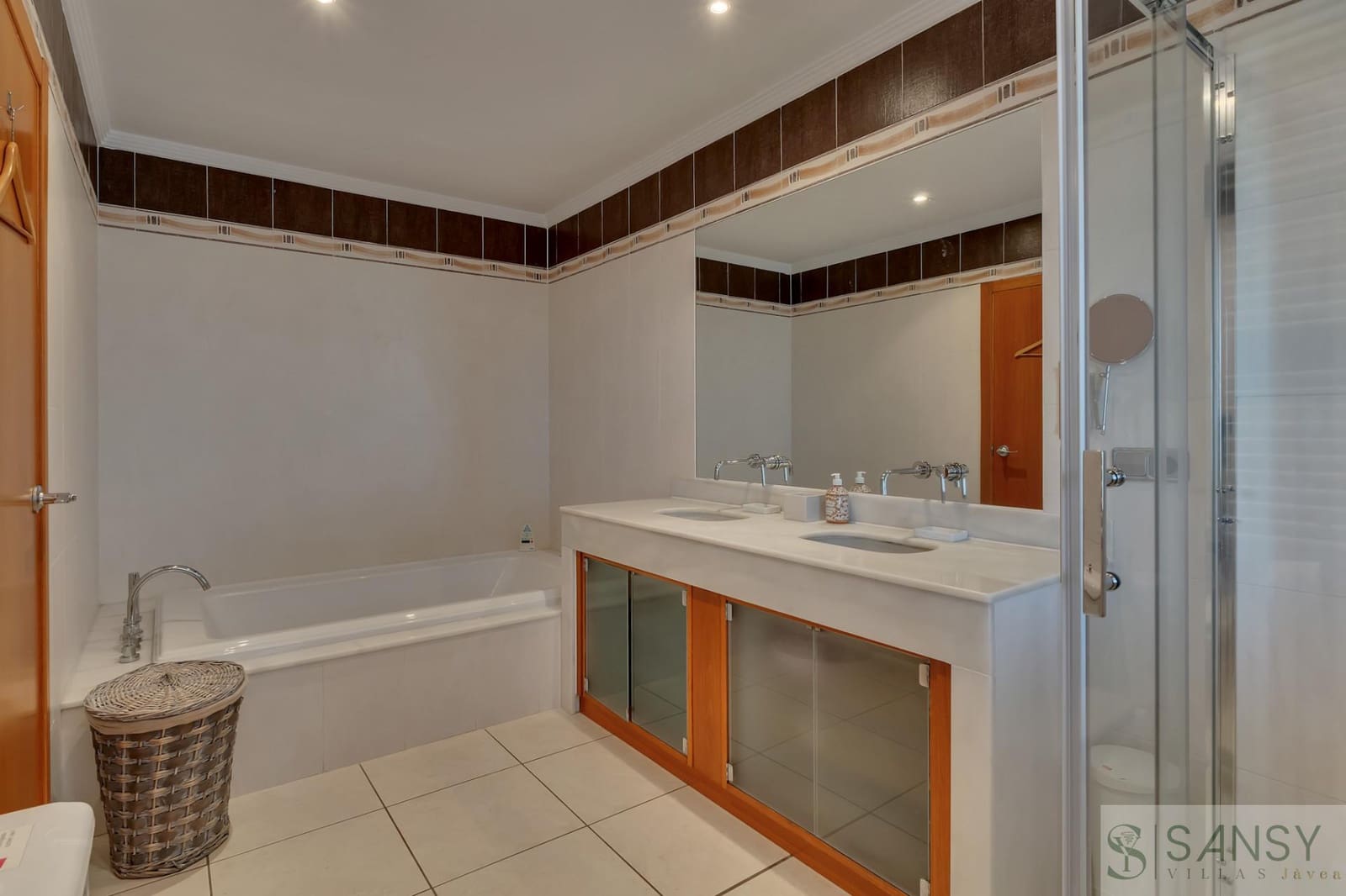 6 soveværelse Villa til salg i Javea / Xabia med swimmingpool garage - € 1.650.000 (Ref: 9352995)