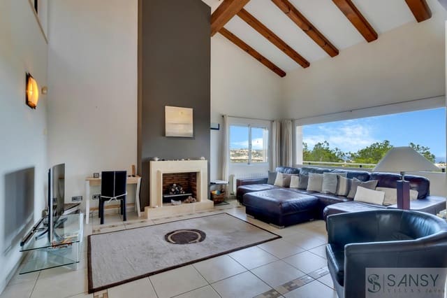 6 soveværelse Villa til salg i Centro ciudad, Javea / Xàbia med swimmingpool garage - € 1.650.000 (Ref: 9352995)