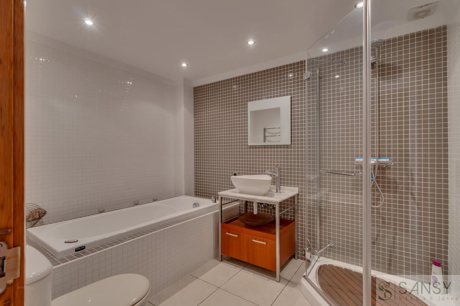 6 soveværelse Villa til salg i Javea / Xabia med swimmingpool garage - € 1.650.000 (Ref: 9352995)