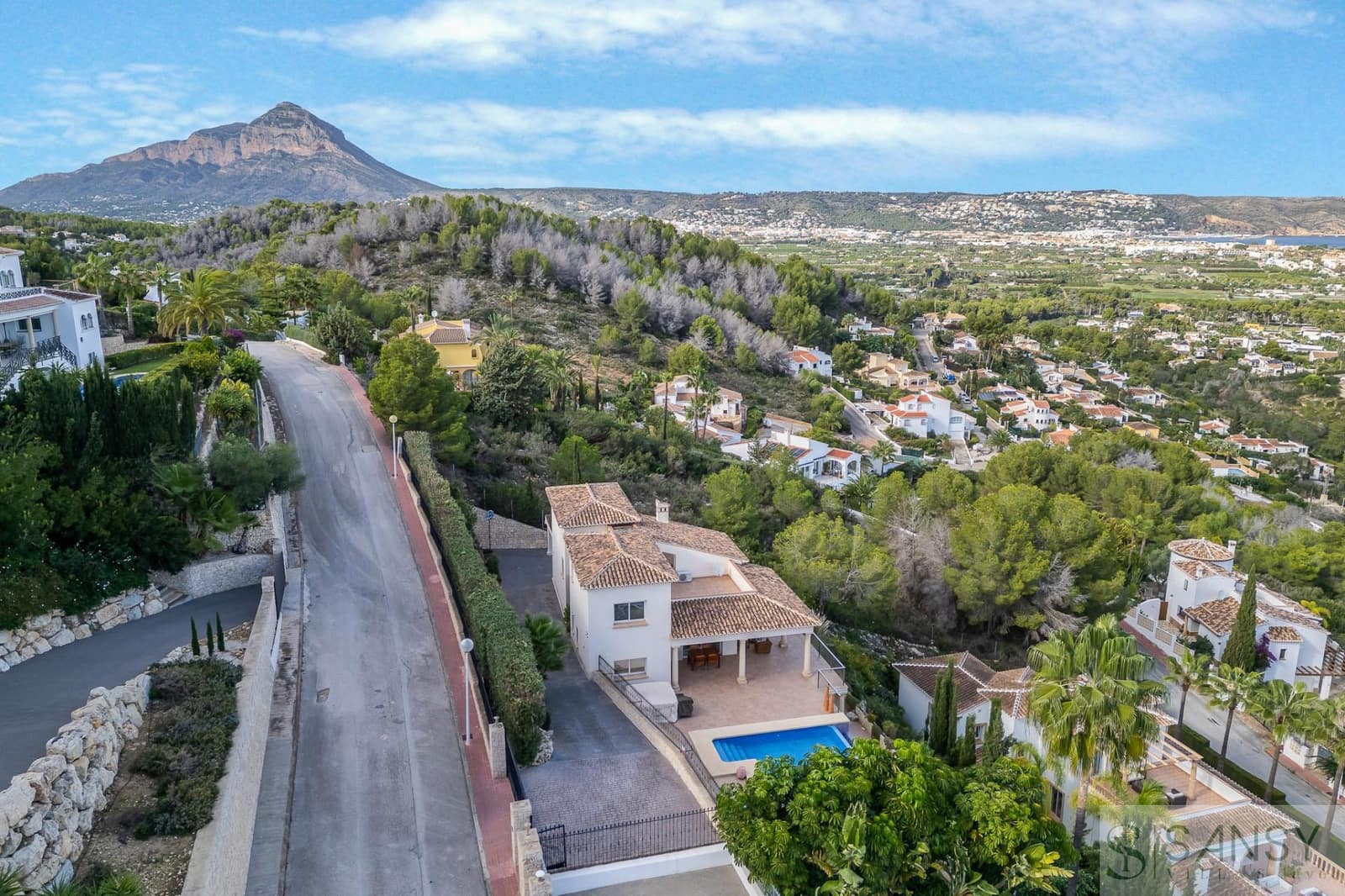 6 soveværelse Villa til salg i Javea / Xabia med swimmingpool garage - € 1.650.000 (Ref: 9352995)