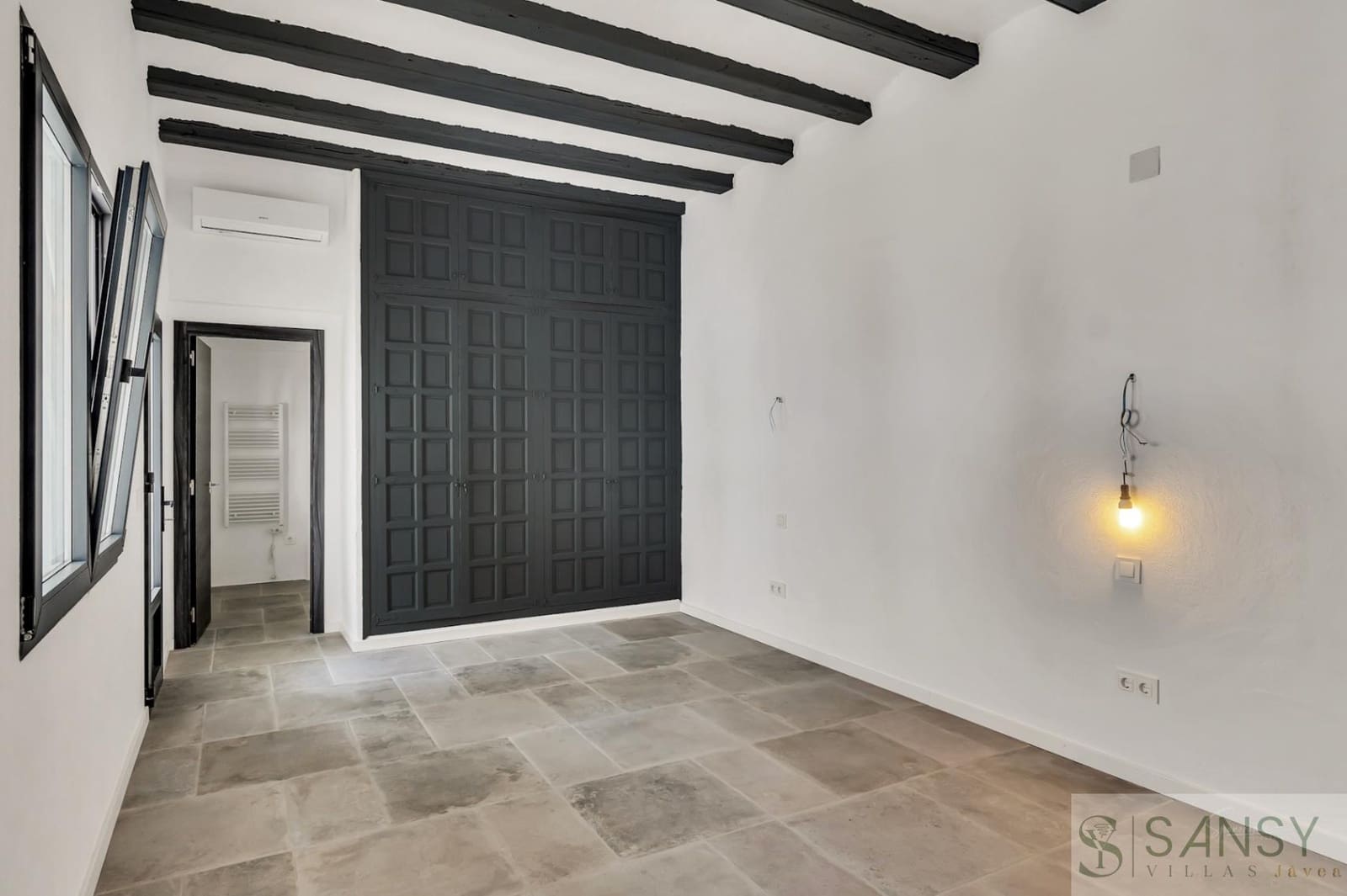 4 bedroom Villa for sale in Javea / Xabia with pool garage - € 1,600,000 (Ref: 9352996)