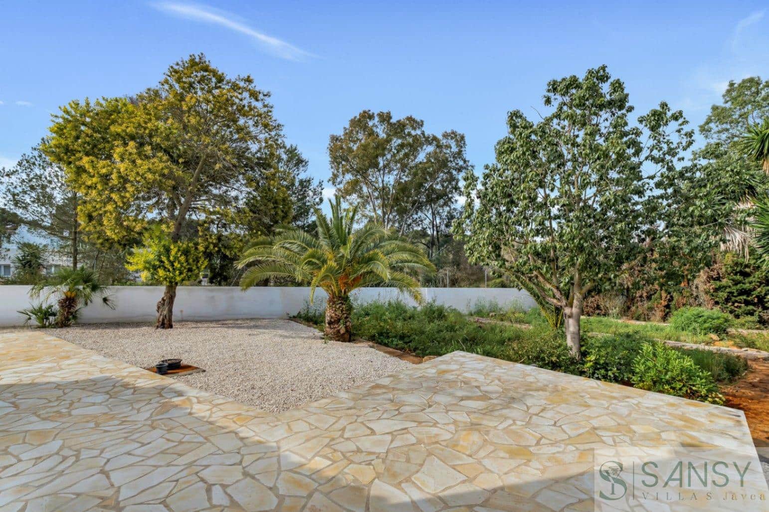 4 bedroom Villa for sale in Javea / Xabia with pool garage - € 1,600,000 (Ref: 9352996)