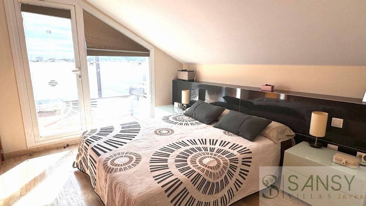 3 sypialnia Penthouse na sprzedaż w Javea / Xabia z basenem garażem - 495 000 € (Ref: 9356568)