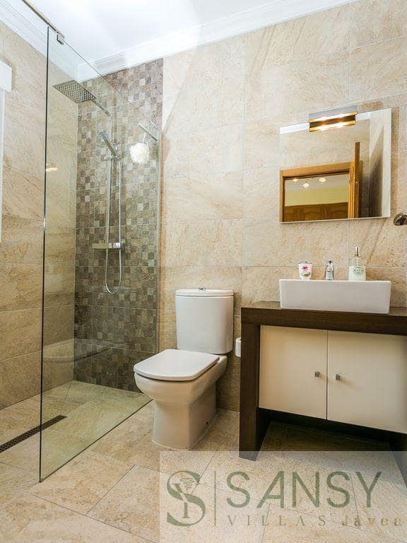 6 makuuhuone Huvila myytävänä paikassa Javea / Xabia mukana uima-altaan 
autotalli - 1 500 000 € (Ref: 9365992)