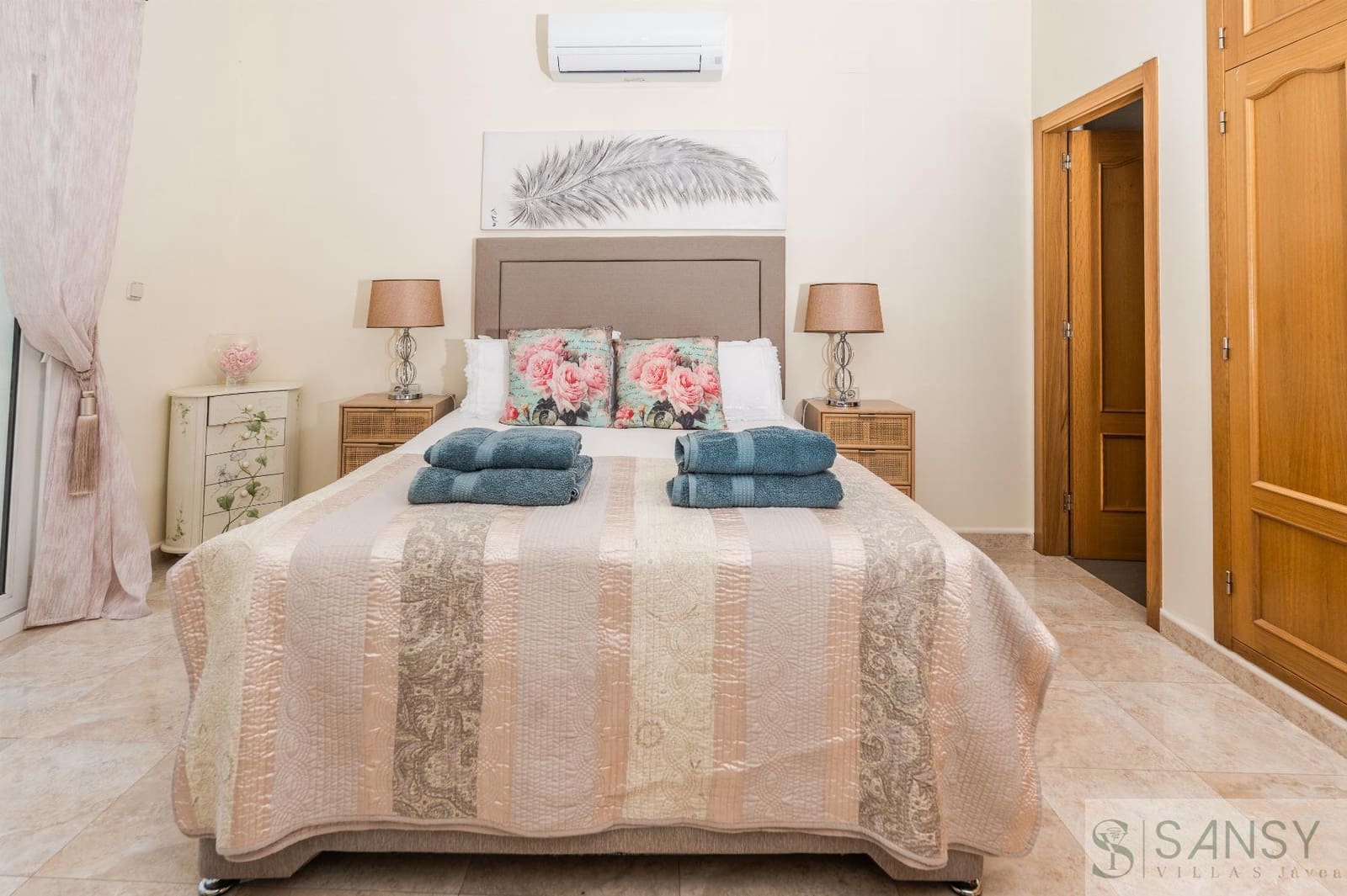 6 makuuhuone Huvila myytävänä paikassa Javea / Xabia mukana uima-altaan 
autotalli - 1 500 000 € (Ref: 9365992)