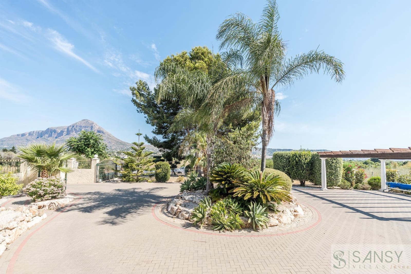 6 makuuhuone Huvila myytävänä paikassa Javea / Xabia mukana uima-altaan 
autotalli - 1 500 000 € (Ref: 9365992)