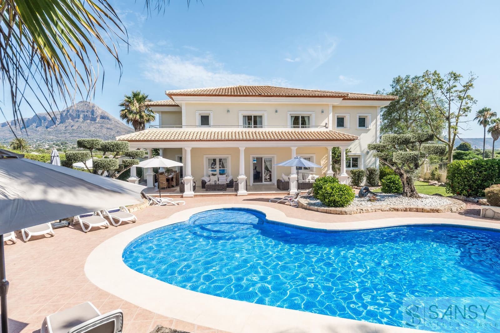 6 makuuhuone Huvila myytävänä paikassa Javea / Xabia mukana uima-altaan 
autotalli - 1 500 000 € (Ref: 9365992)