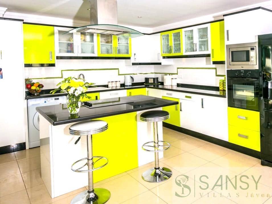 5 soveværelse Villa til salg i Javea / Xabia med swimmingpool - € 750.000 (Ref: 9371518)