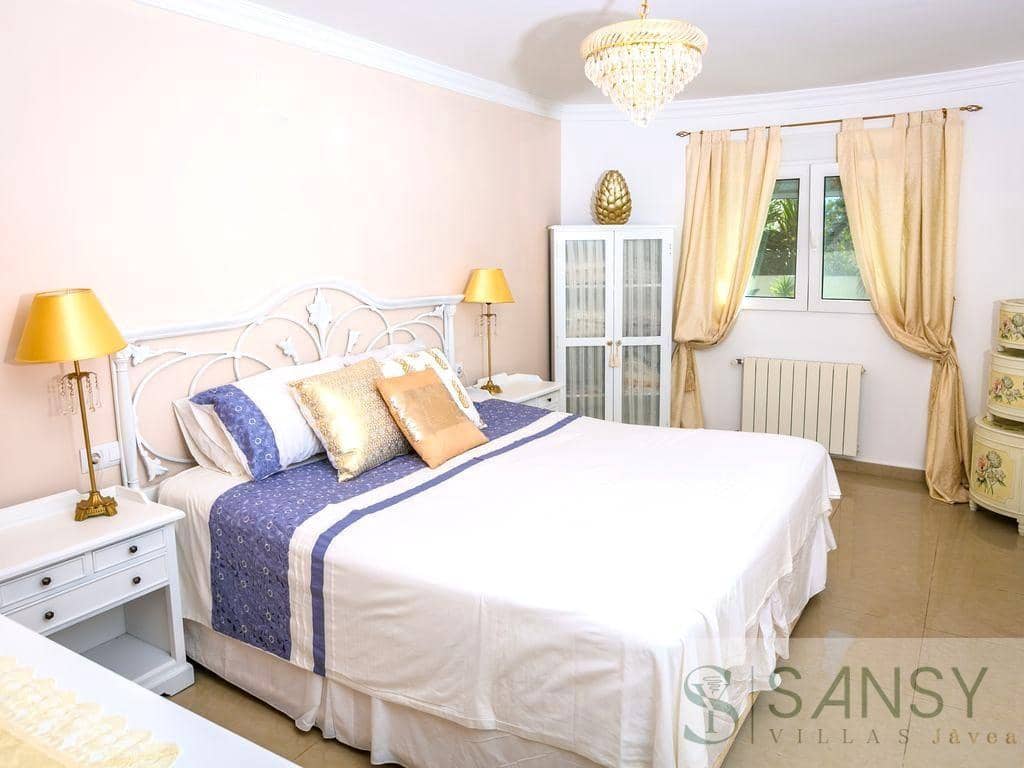 5 soveværelse Villa til salg i Javea / Xabia med swimmingpool - € 750.000 (Ref: 9371518)