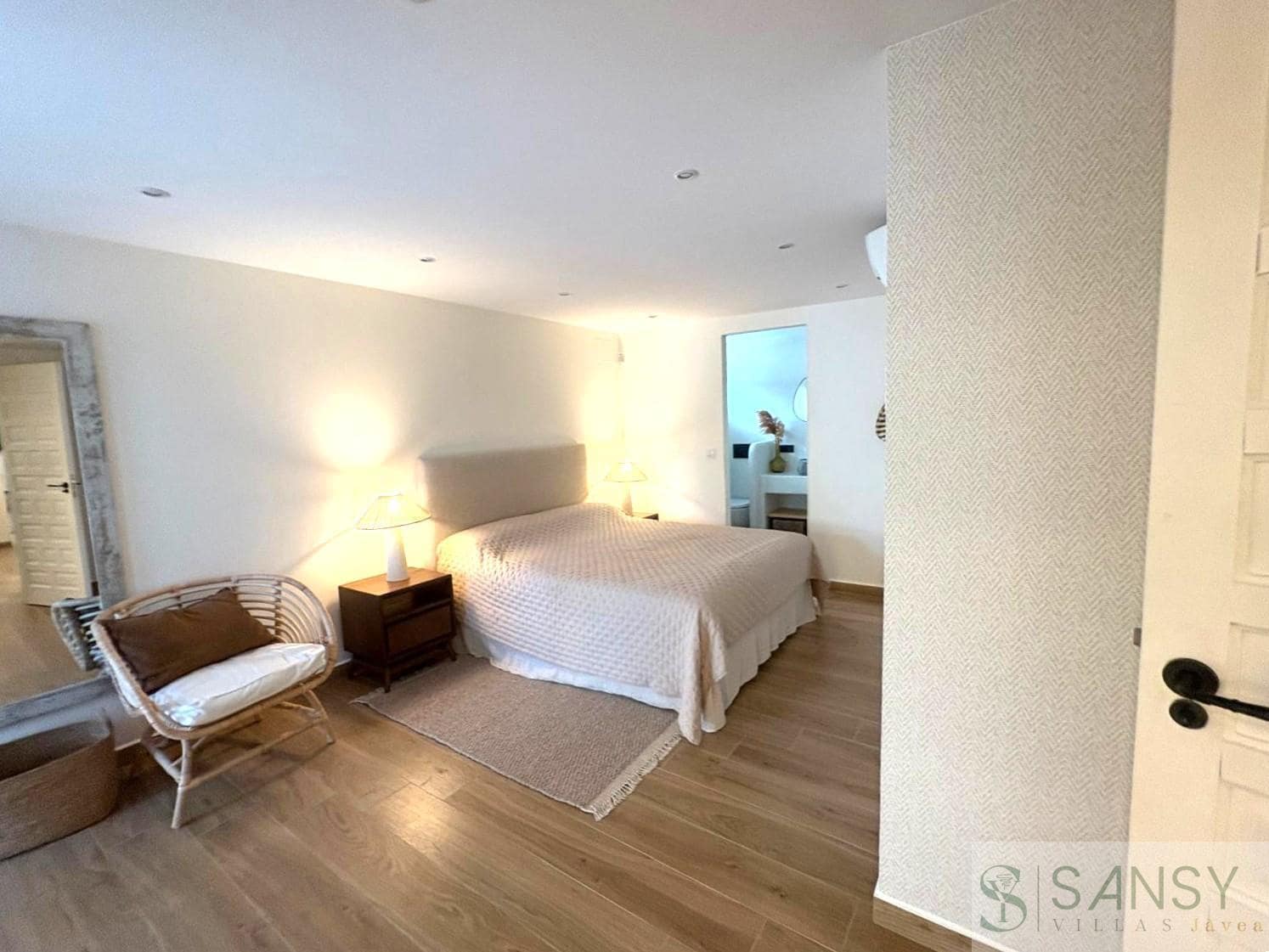 4 slaapkamer Villa te koop in Javea / Xabia met zwembad garage - € 1.690.000 (Ref: 9376493)