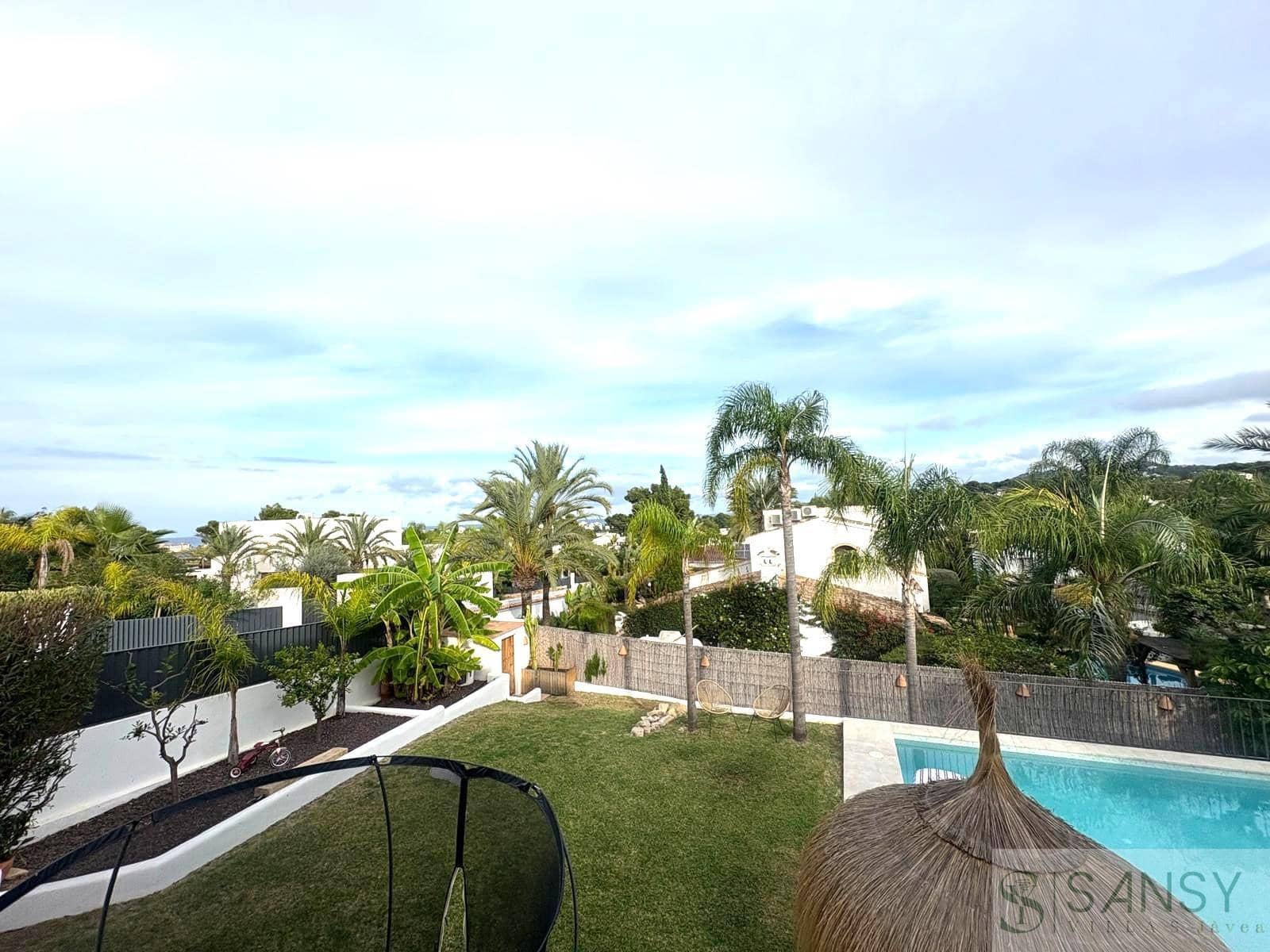 4 slaapkamer Villa te koop in Javea / Xabia met zwembad garage - € 1.690.000 (Ref: 9376493)