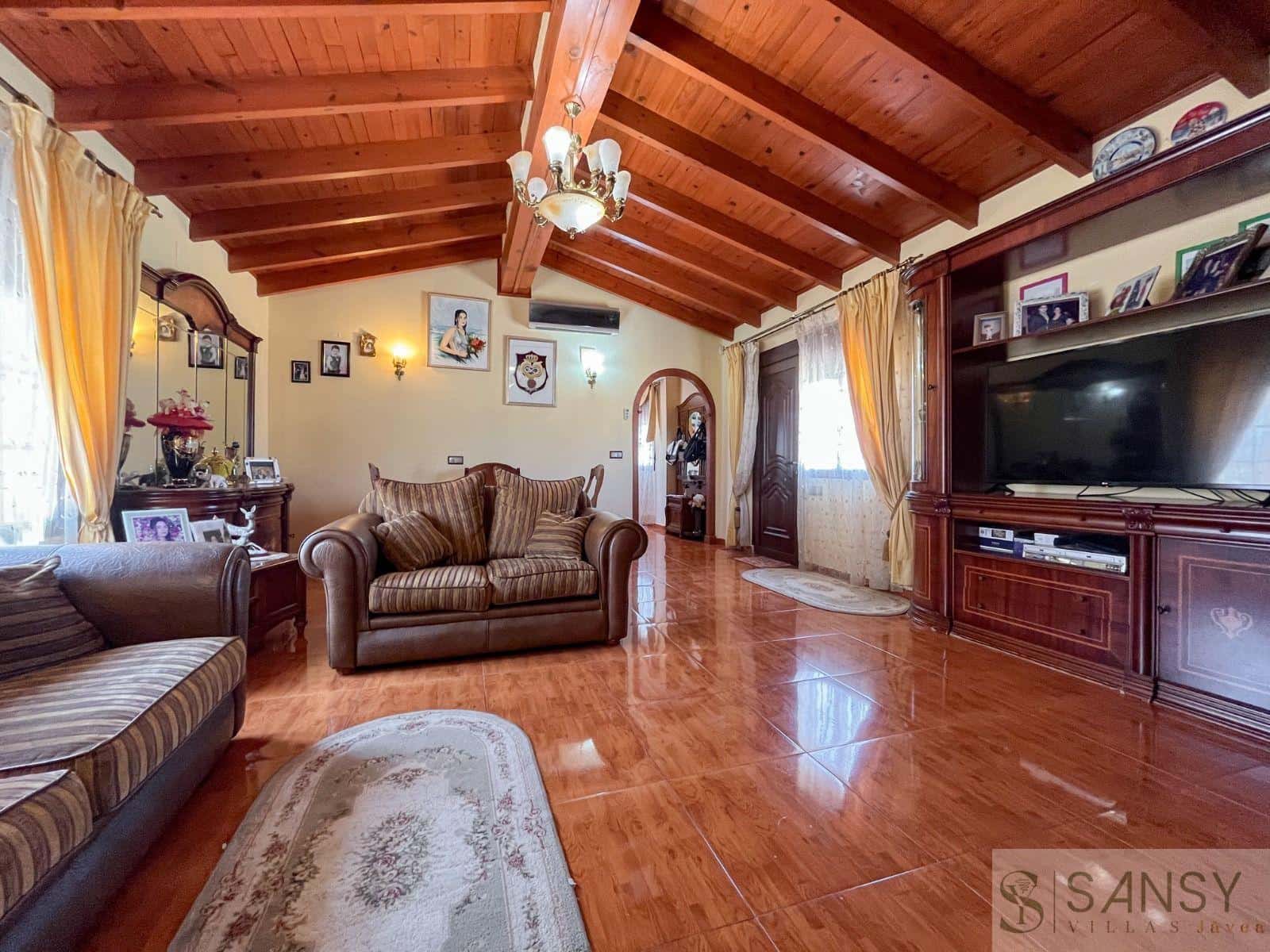 6 bedroom Restaurant/Bar for sale in Denia - € 850,000 (Ref: 9382044)