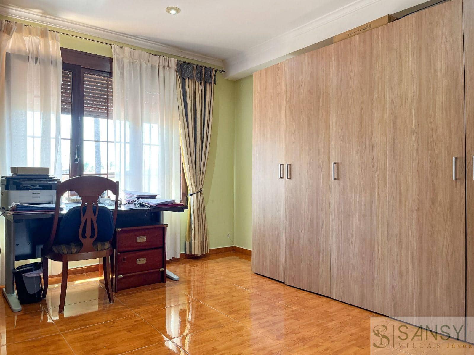 6 bedroom Restaurant/Bar for sale in Denia - € 850,000 (Ref: 9382044)