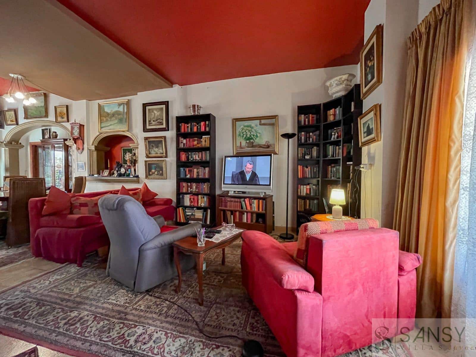 6 bedroom Restaurant/Bar for sale in Denia - € 850,000 (Ref: 9382044)