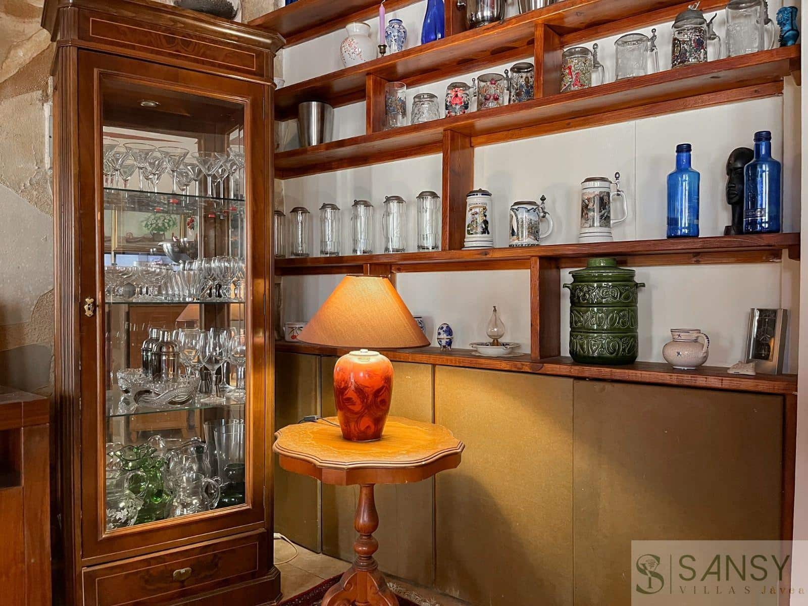 6 bedroom Restaurant/Bar for sale in Denia - € 850,000 (Ref: 9382044)